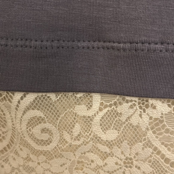 2 Logo by Lori Lace trimmed Layering Tank Tops Size S - Picture 4 of 5